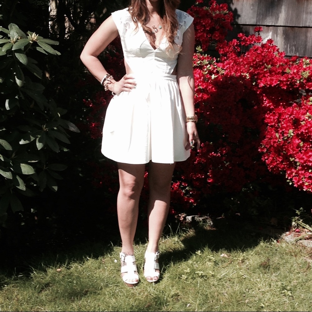 Ivory cut out sides dress - Picture 1 of 7